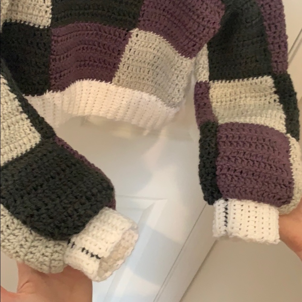 hand made cropped sweater - Picture 4 of 8